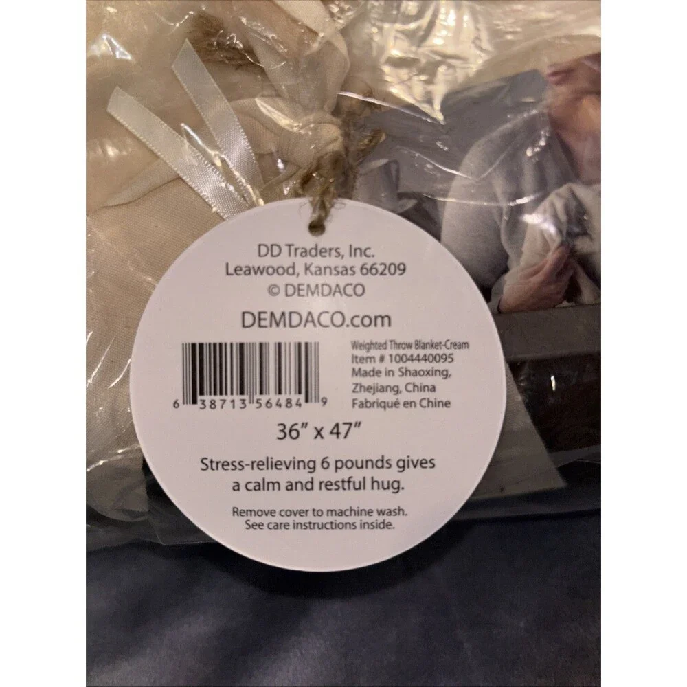 Demdaco Giving Collection Weighted Throw Blanket 36 X47 New with Tags